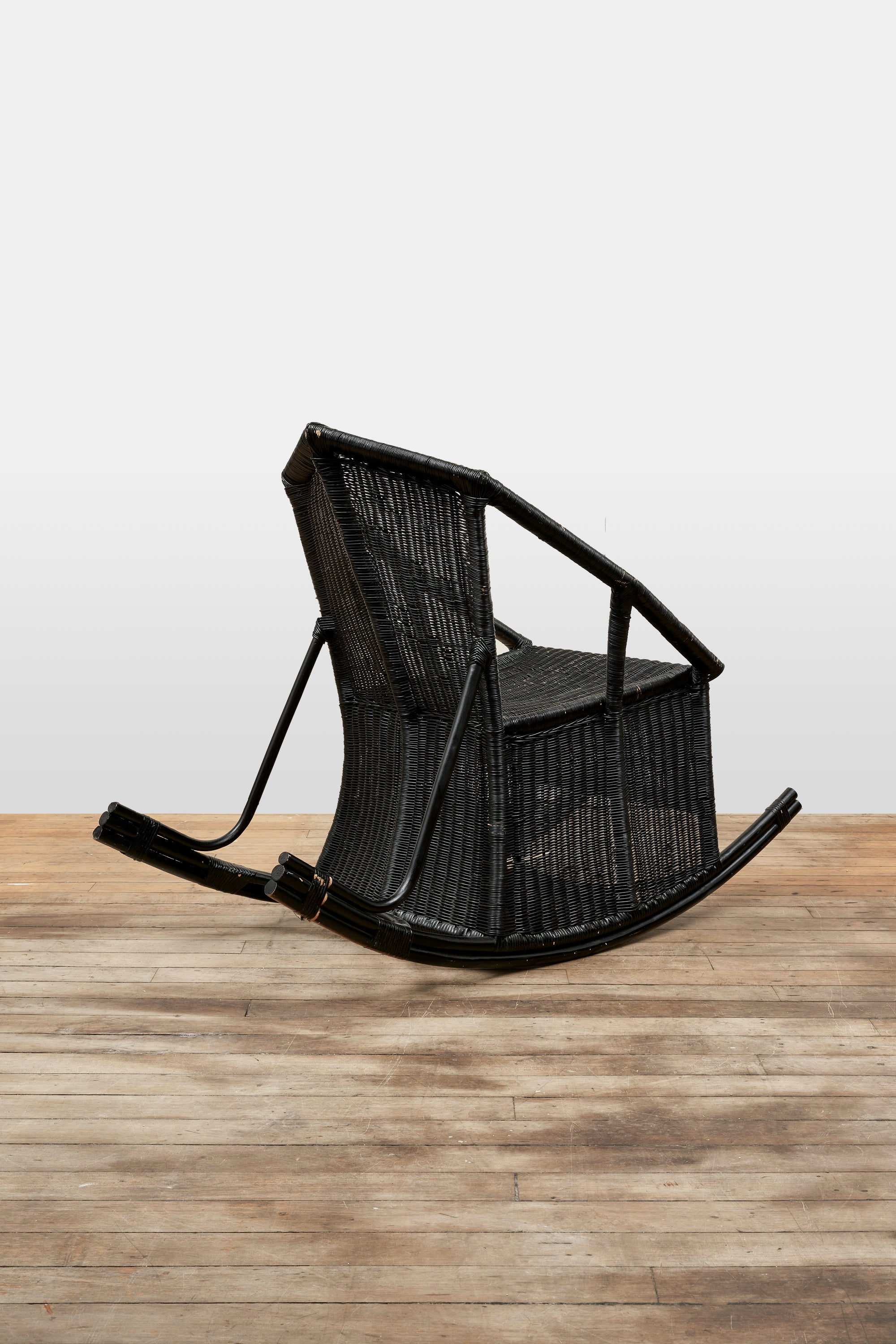 PAINTED WICKER CHAIR II