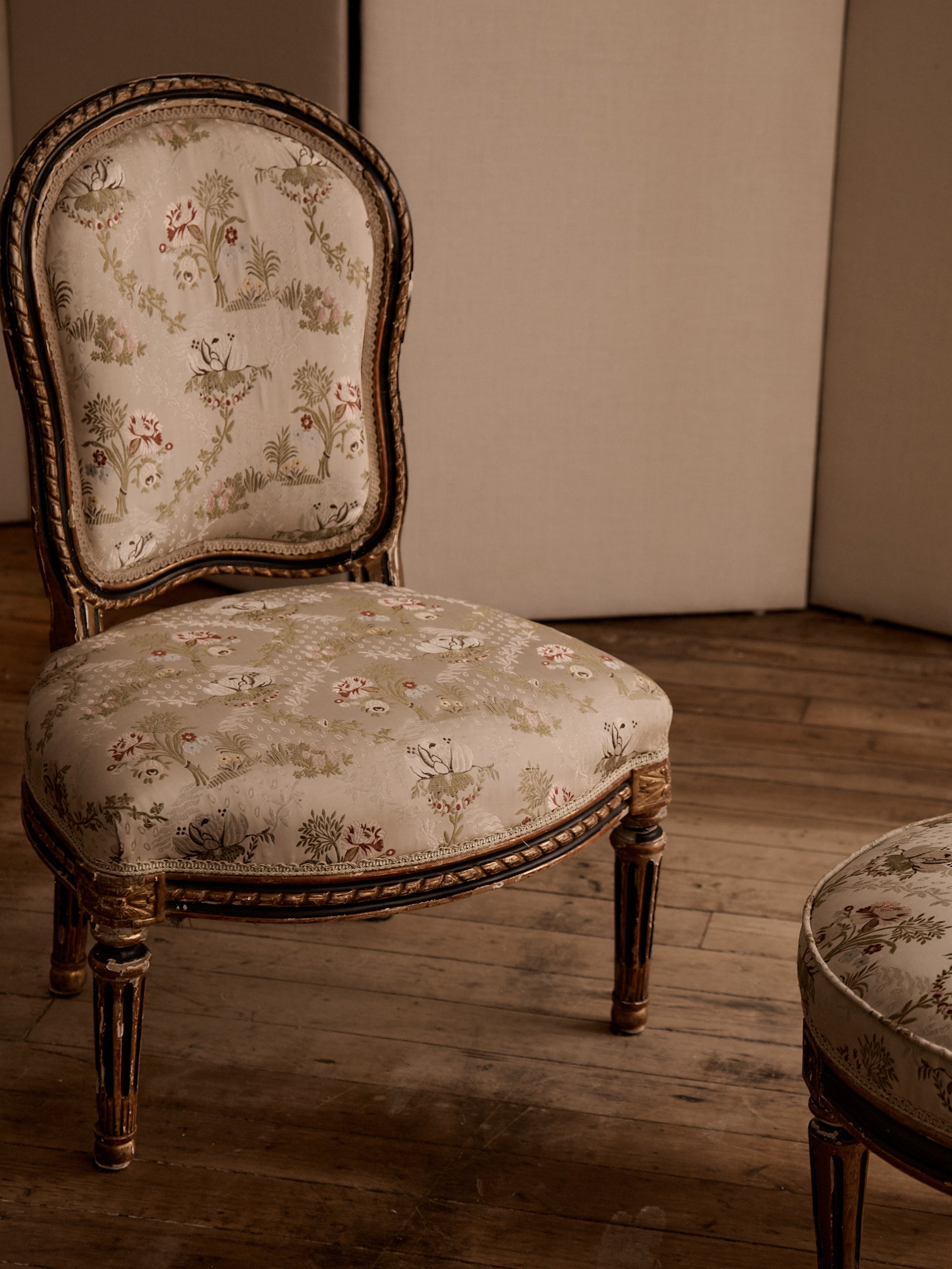 Ebonized Giltwood Nursing Chair