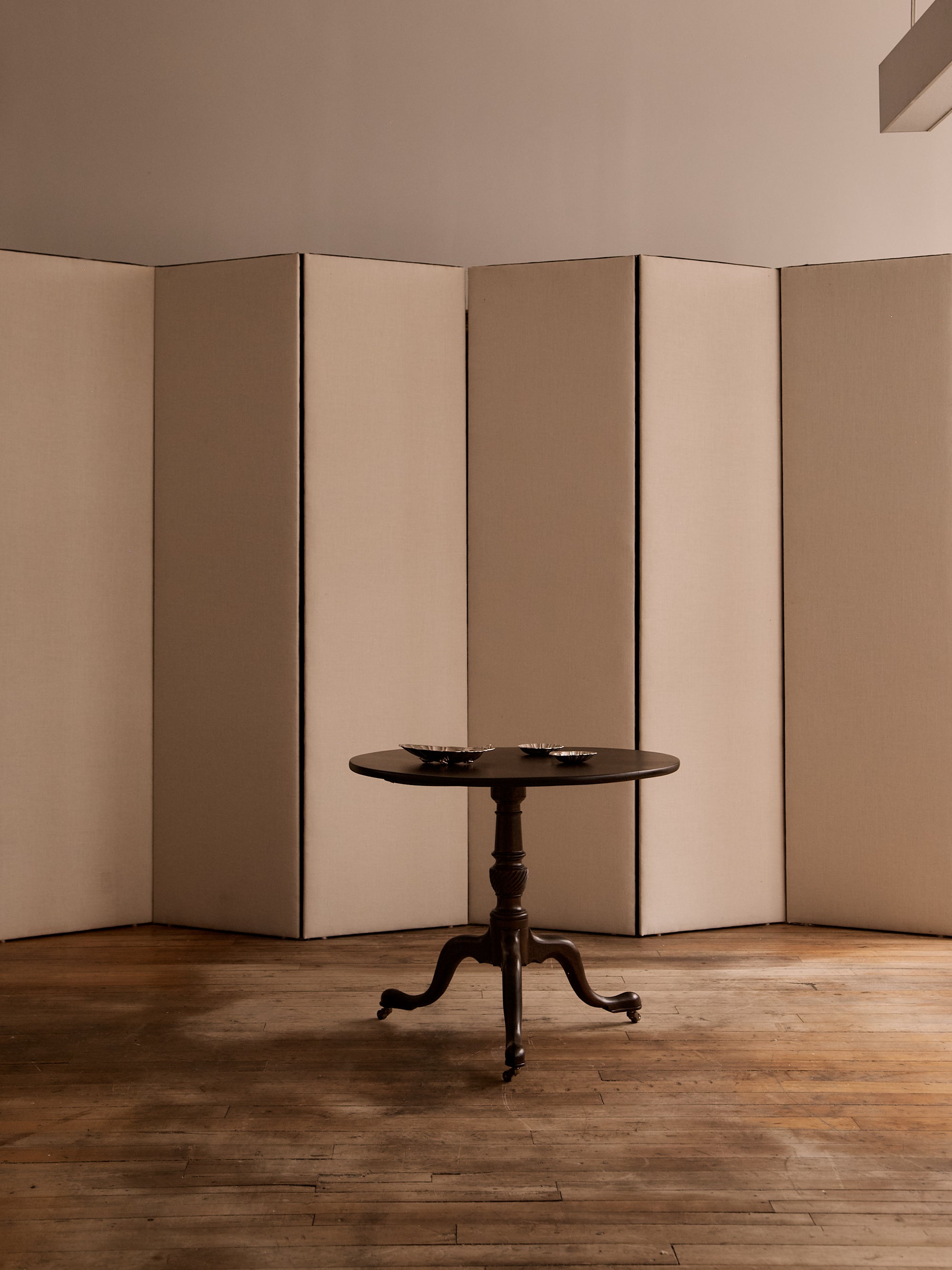 Mahogany Tilt Top Table