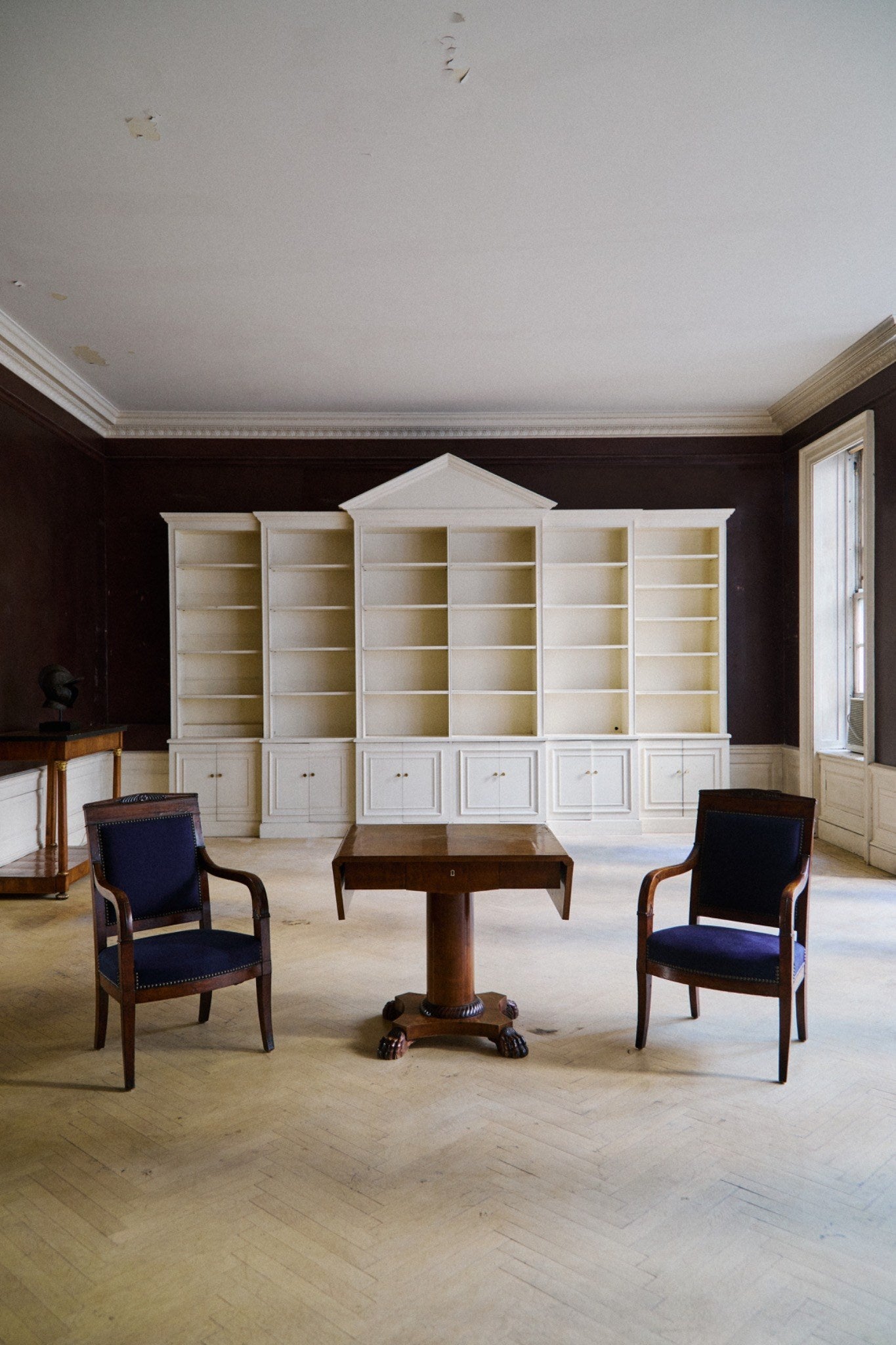 Biedermeier pedestal table